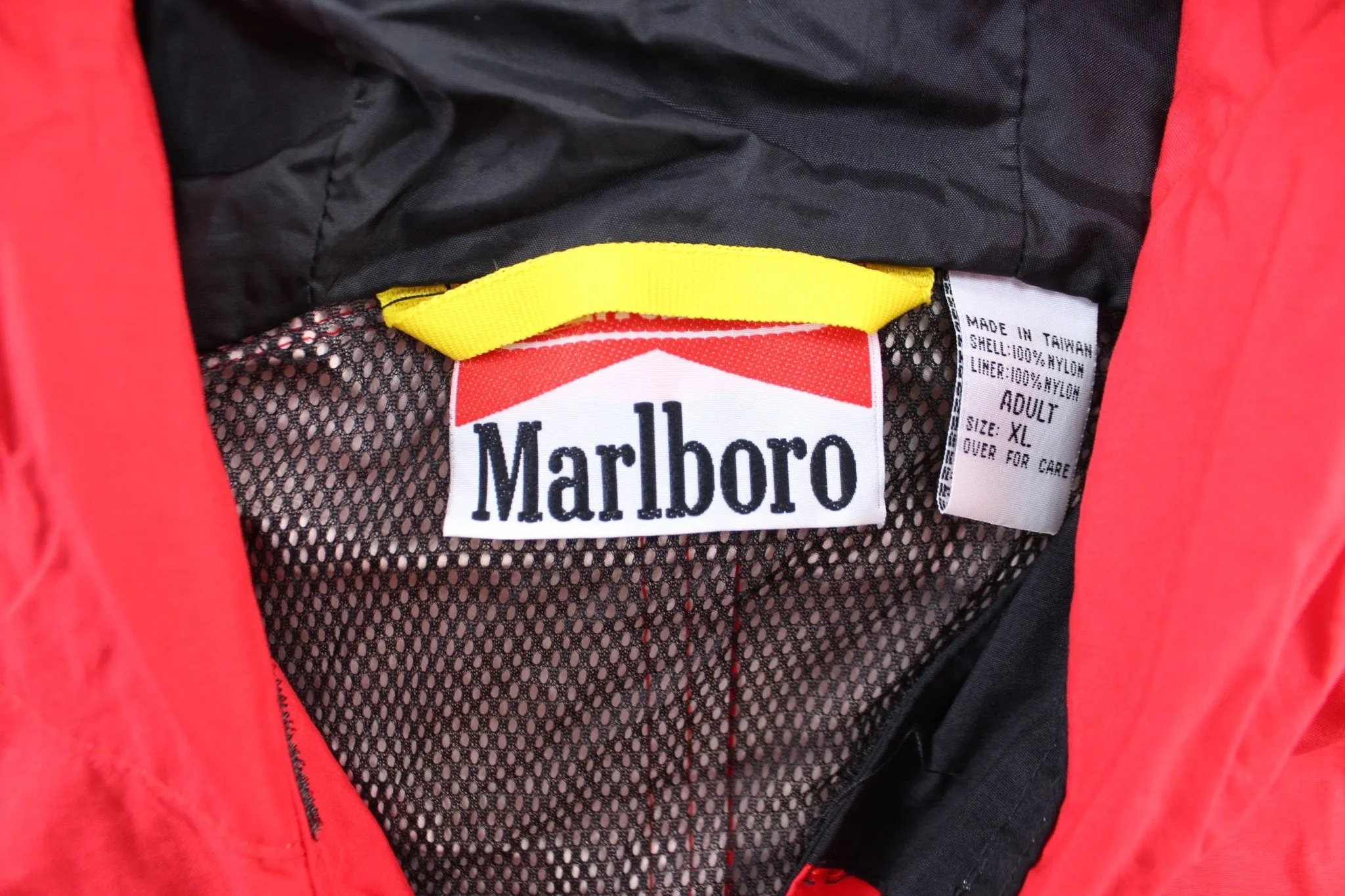 90's Marlboro Logo Patch Red Hooded Zip Up Jacket