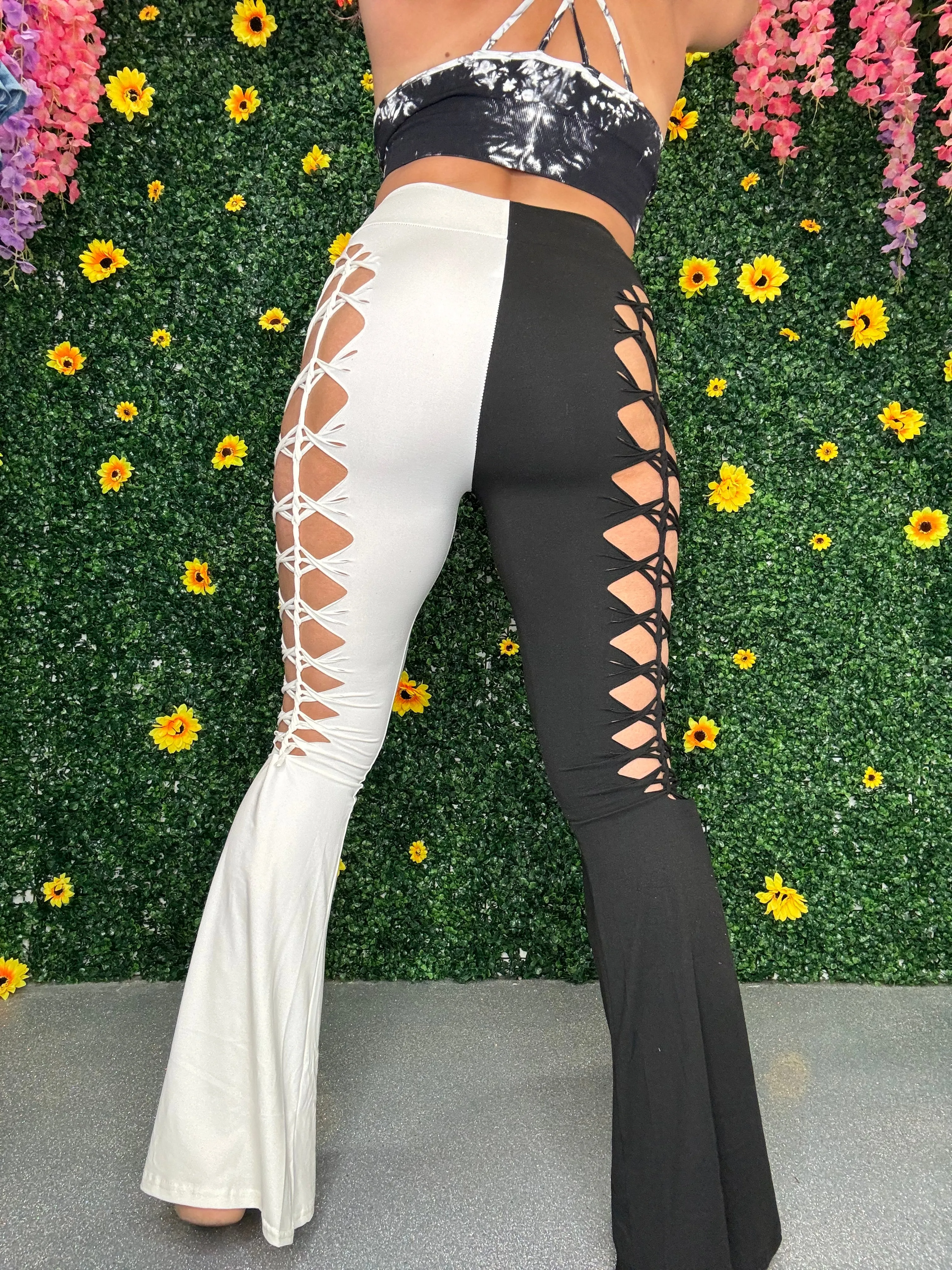 Black & White Weaved Flares