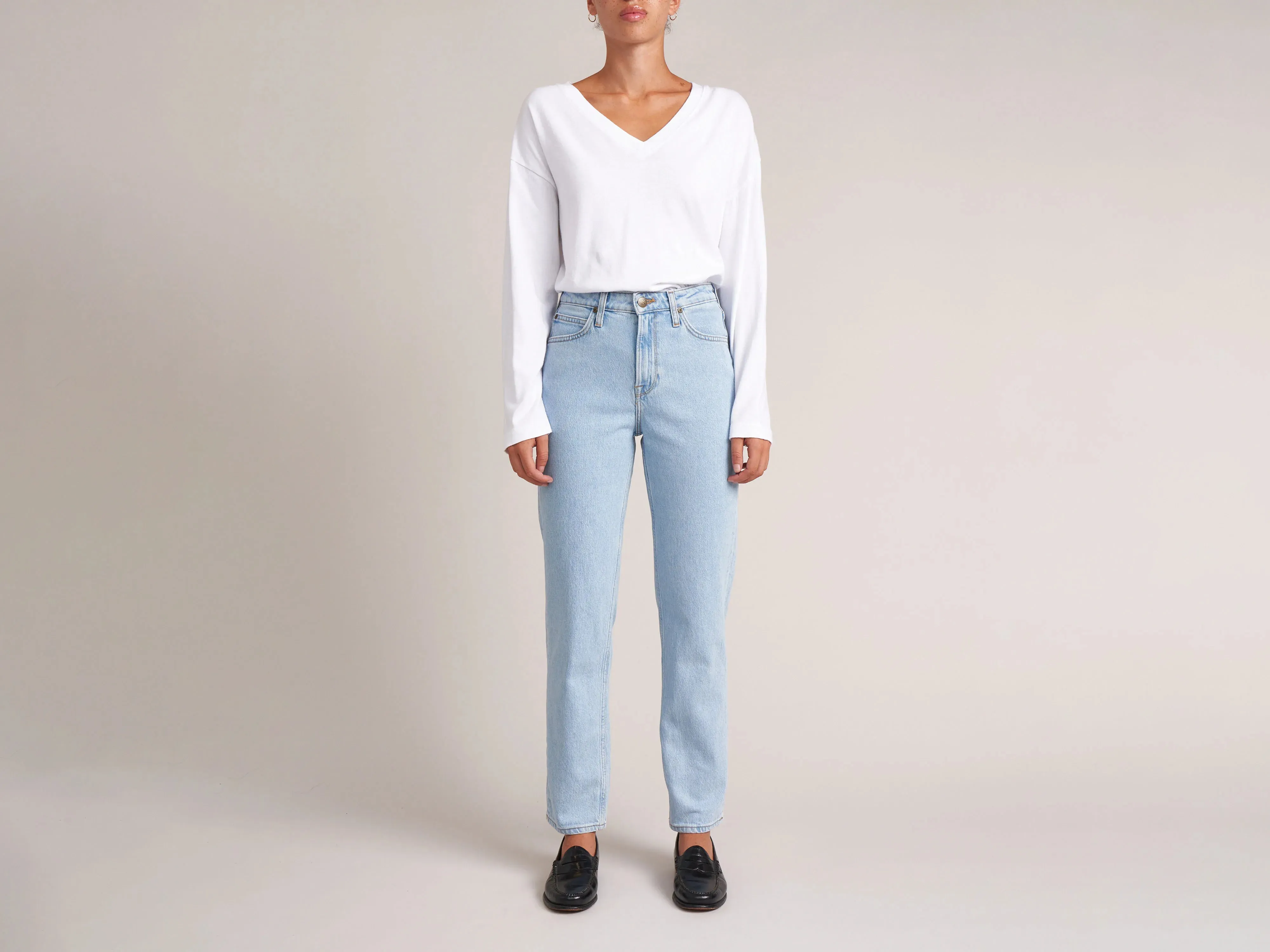 Carol Regular Straight Jeans (232 / W / LIGHT STONE)