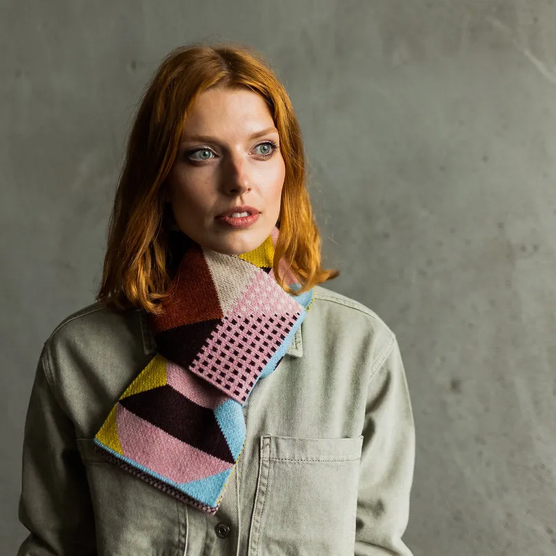 Geometrical Scarf - Playground Collection - Retro