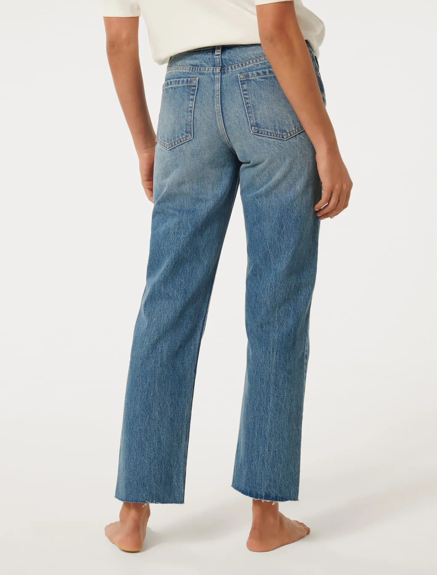 Niki Ankle Straight Jeans