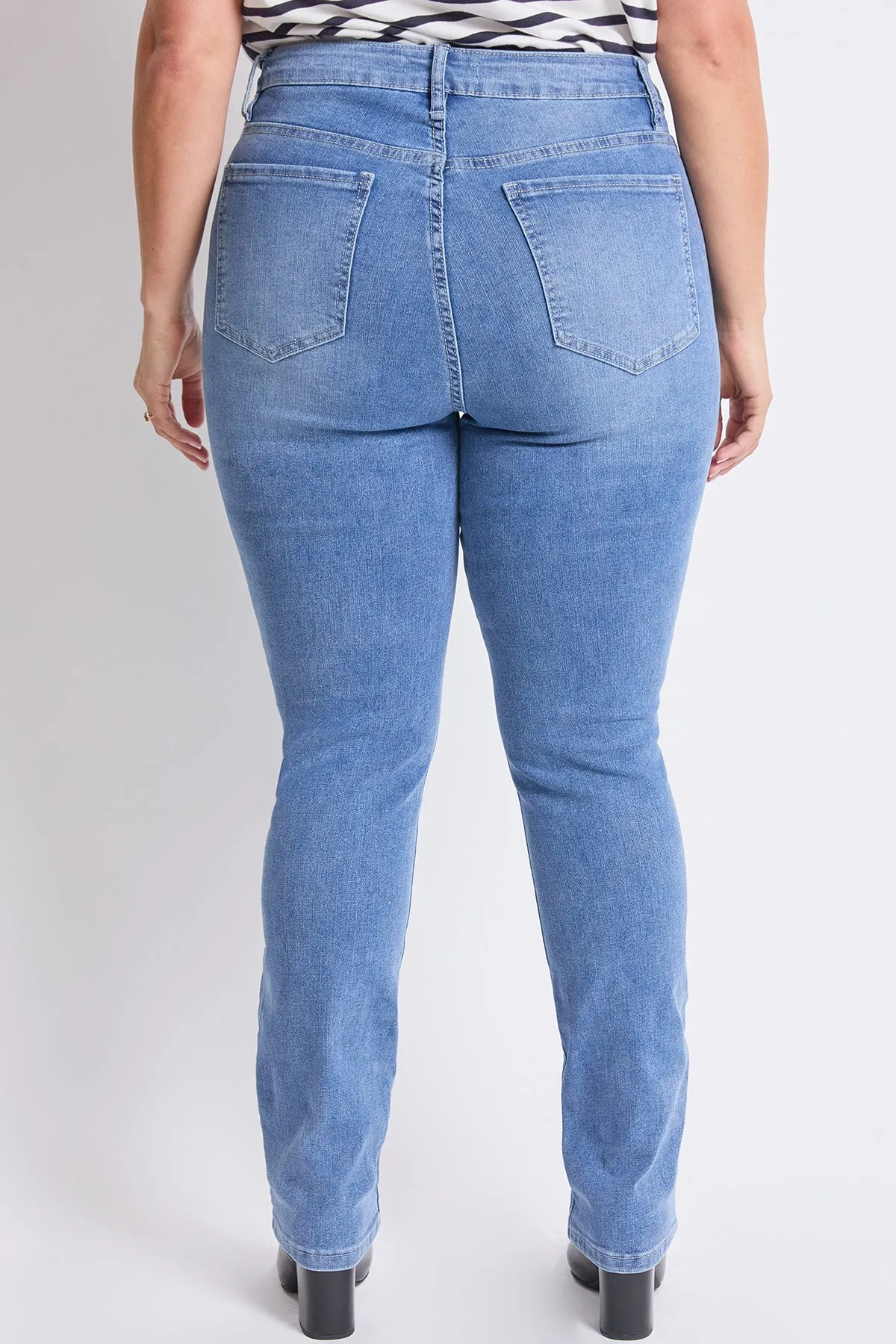 Women's Plus High Rise Basic 5 Pocket Straight Leg Jeans