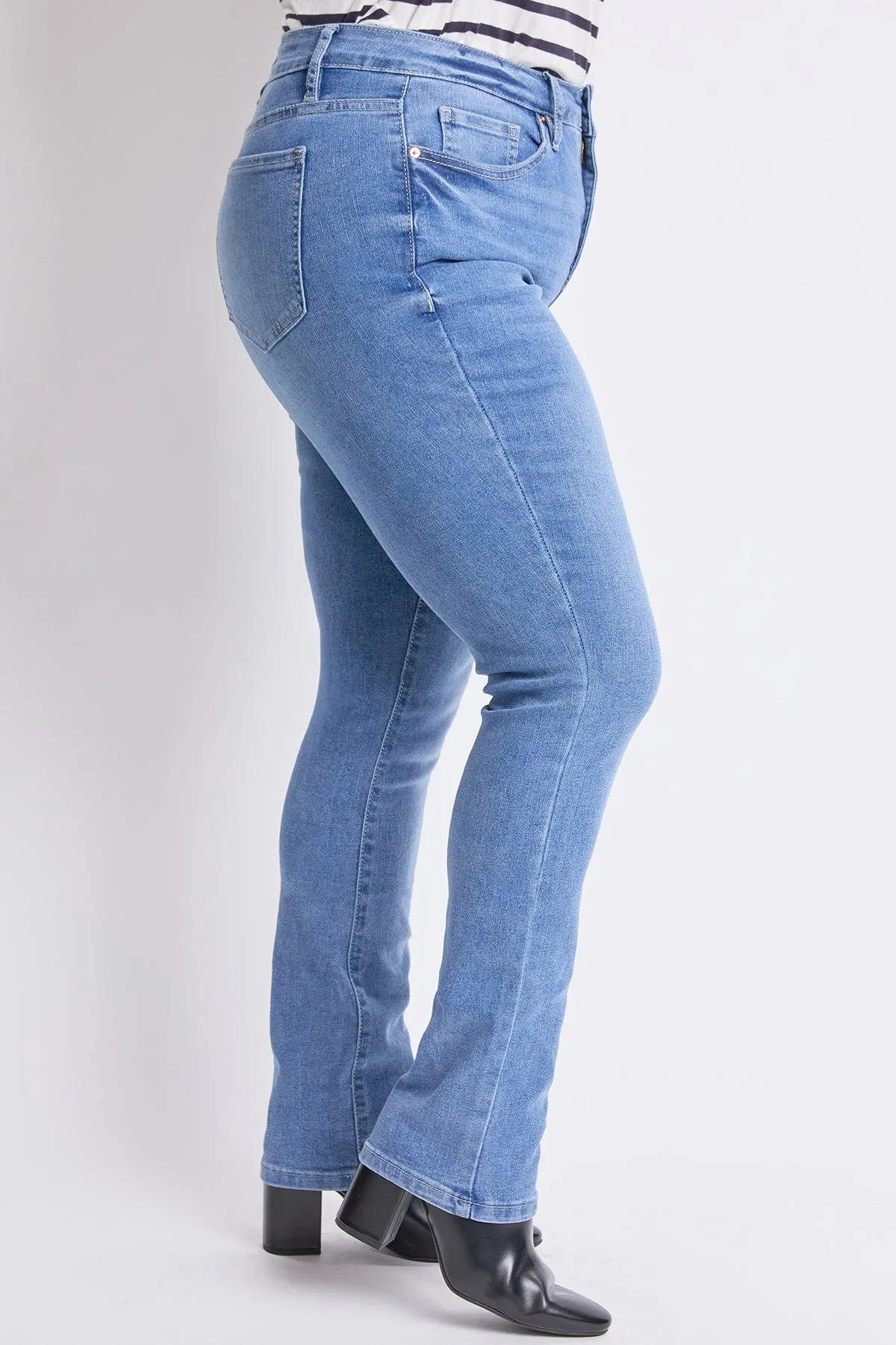 Women's Plus High Rise Basic 5 Pocket Straight Leg Jeans